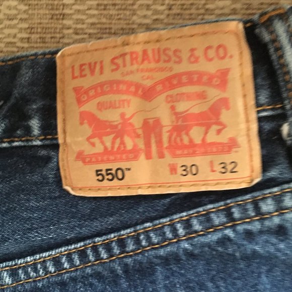 EUC LEVI 550 30 X 32 BLUE DENIM JEANS ZIP FRONT - Picture 4 of 12